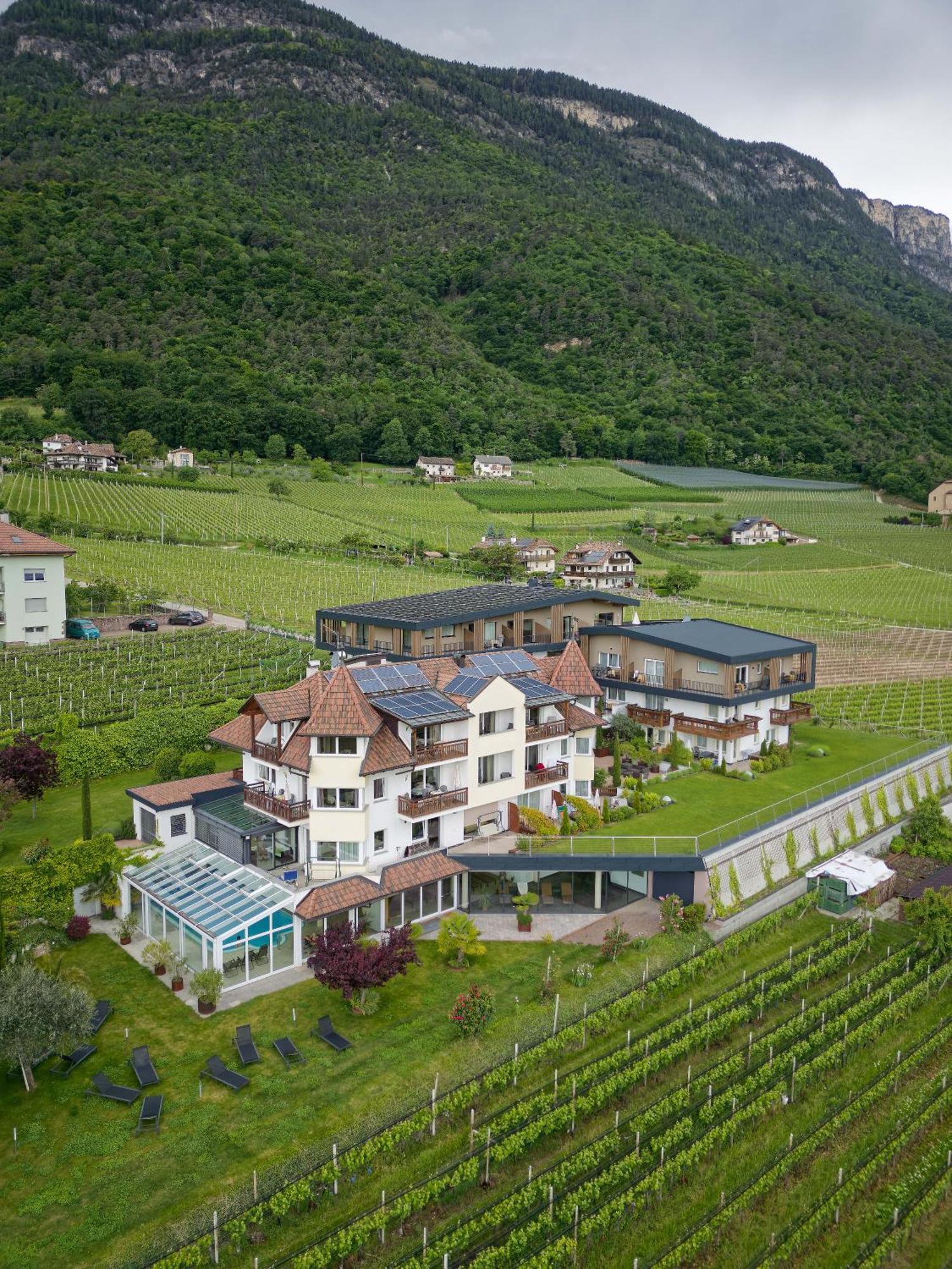 DAS MATSCHER Residence&Garden Hotel Eppan an der Weinstraße Buitenkant foto